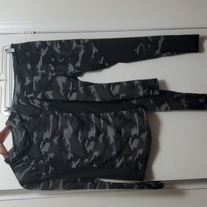 Active wear 2 piece size m